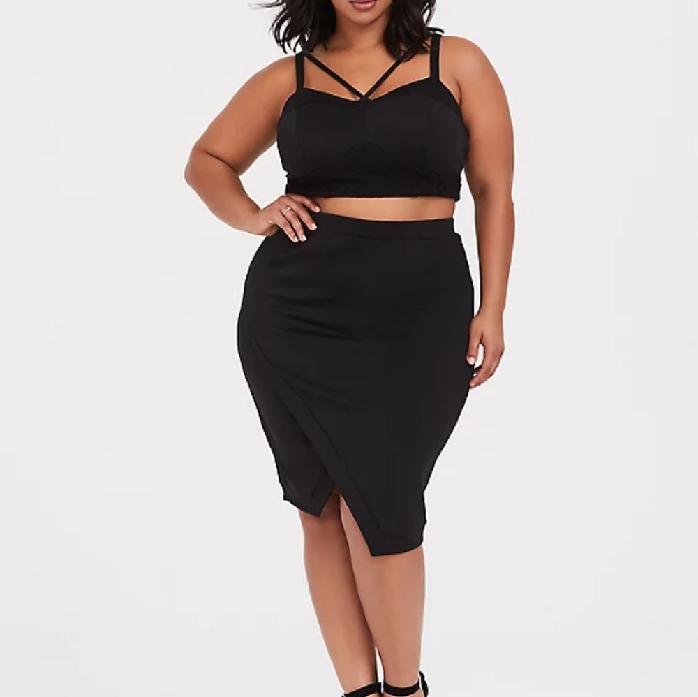 Torrid Black Scuba Skirt - Size 6